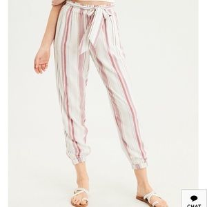 American Eagle Loose Jogger pants